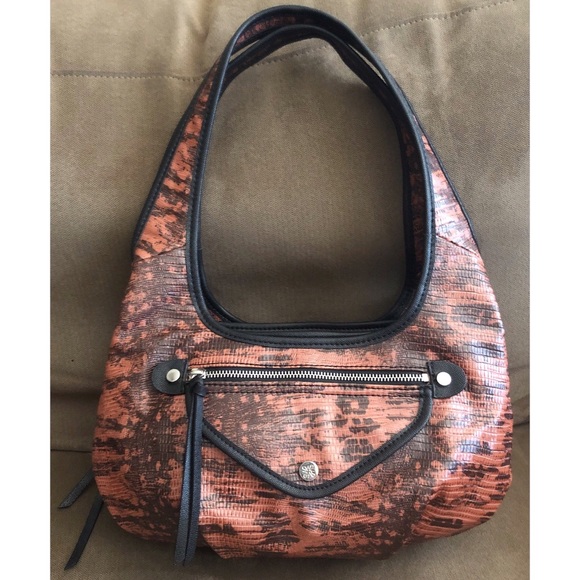 simply vera wang sidekick satchel